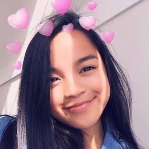 Meet your Posher, Camille